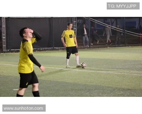 足球明星们的乐器演奏瞬间与精彩图片合集