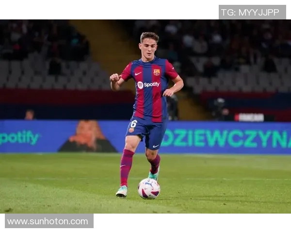 穆西亚拉崛起之路:从青训小将到足球场上的闪耀明星